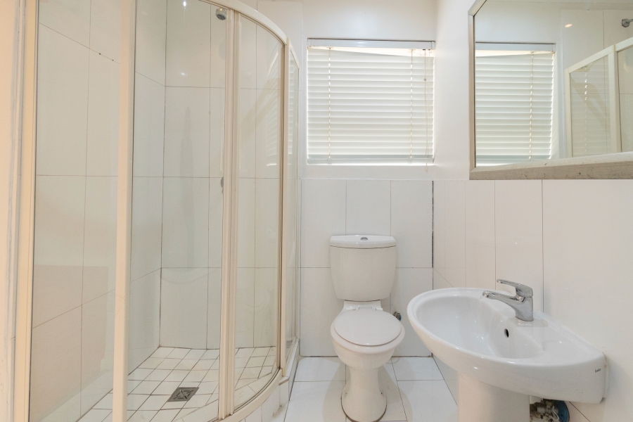 To Let 4 Bedroom Property for Rent in Gardens Western Cape